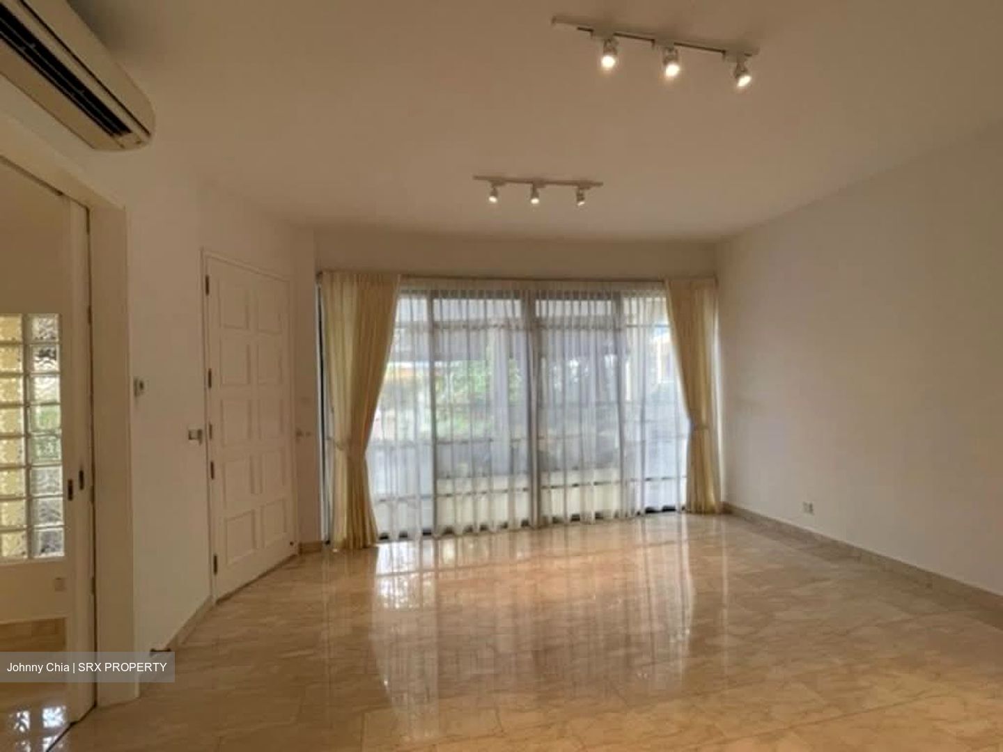 Brentwood (D9), Terrace #526571451